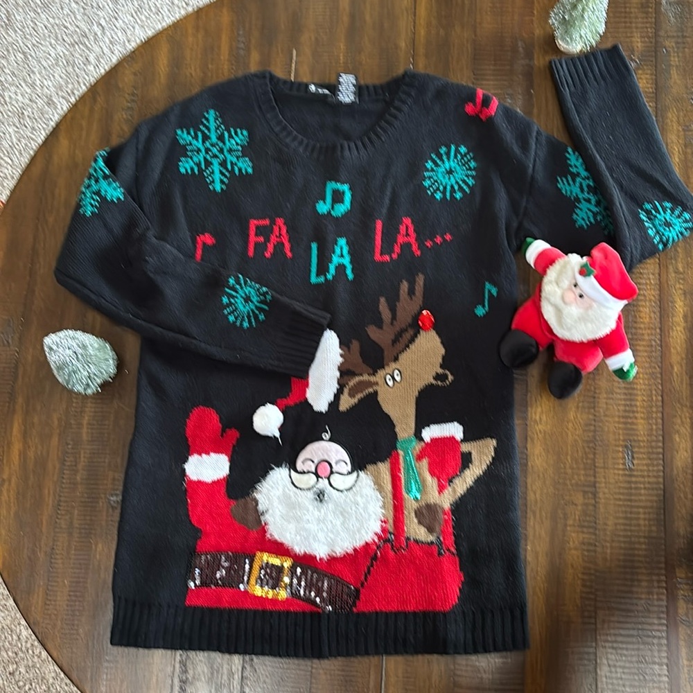Christmas’s sweater, women’s medium